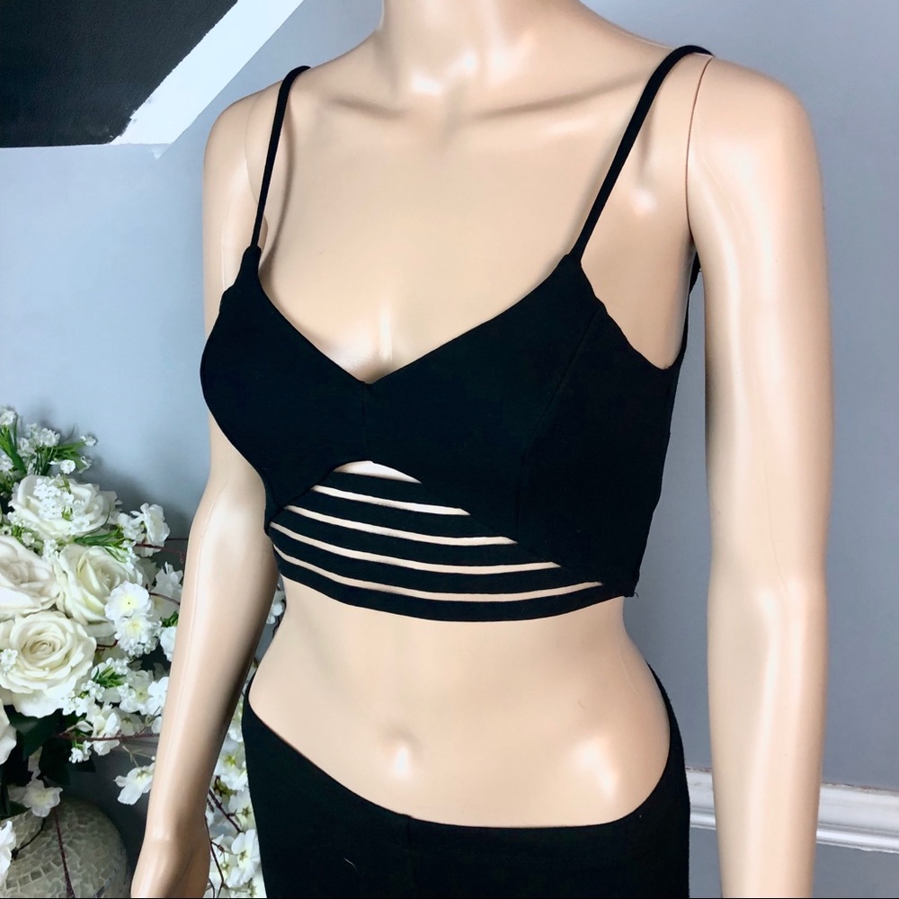 Fashion Nova Strappy V-Neck Crop Top